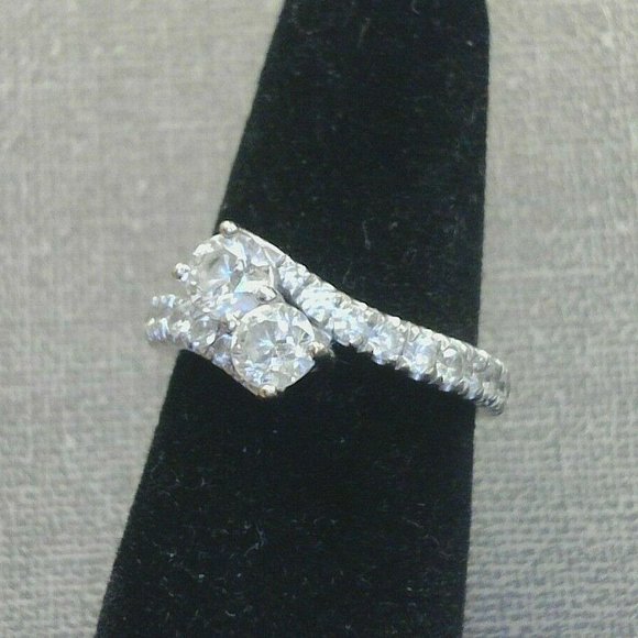 Unique 14K White Gold 2 Center Stone Diamond Ring - Picture 3 of 7